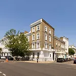 Beautiful Apartment Next to Victoria Station